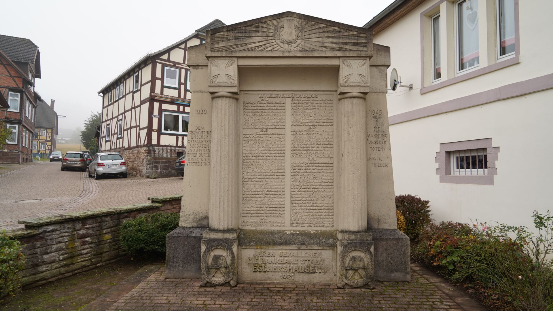 Kriegerdenkmal von 1921 in Eschershausen